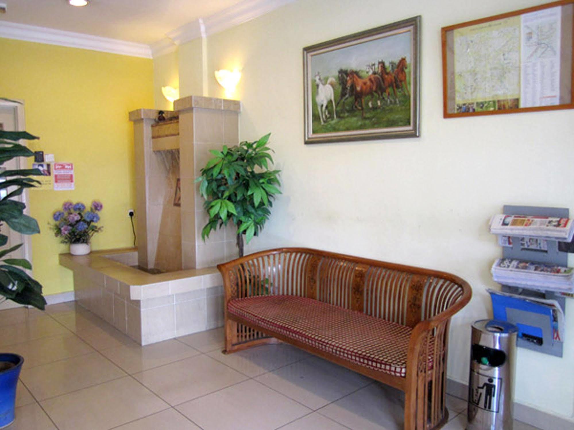 Sun Inns Hotel D'Mind Seri Kembangan Buitenkant foto