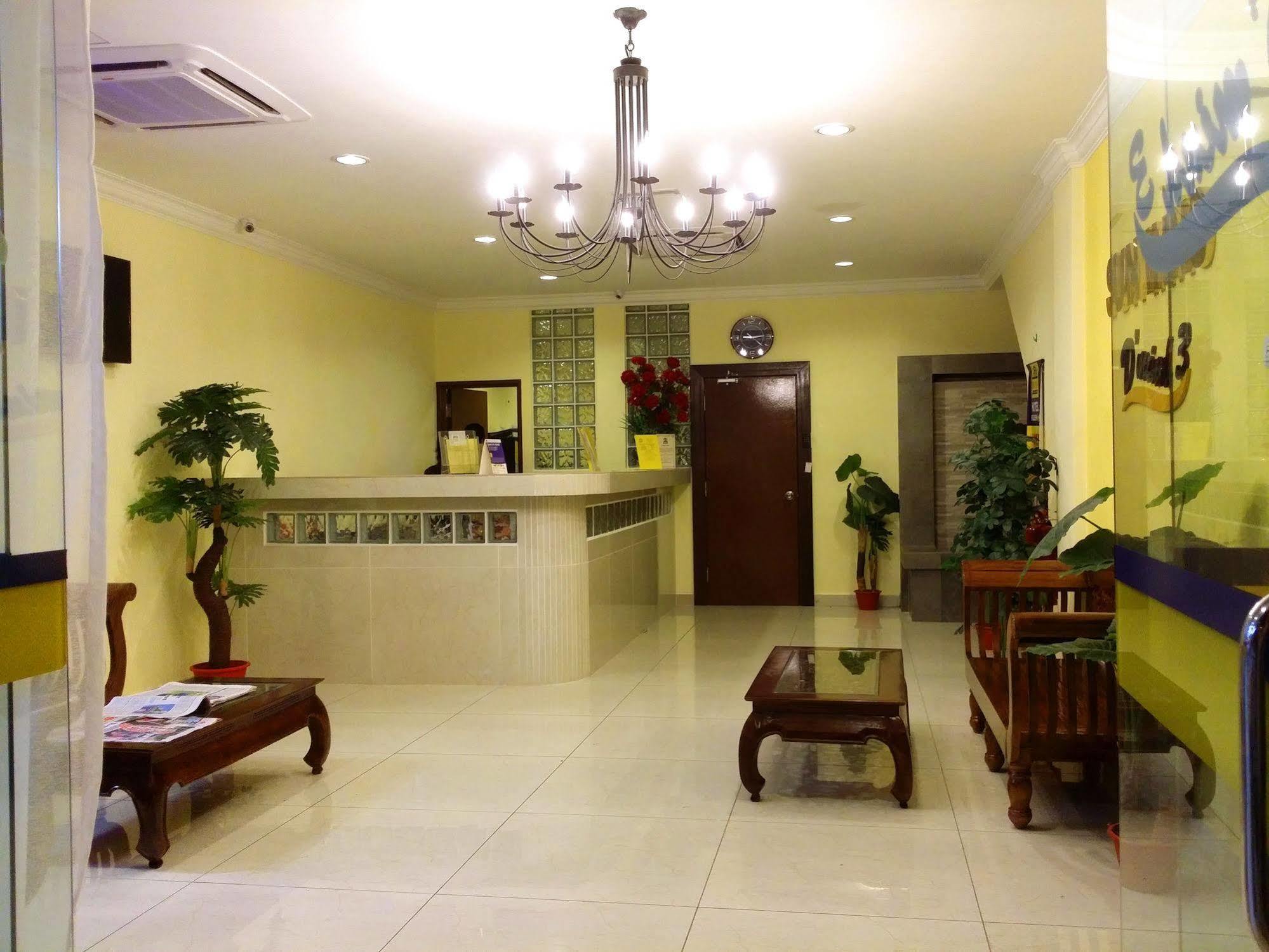Sun Inns Hotel D'Mind Seri Kembangan Buitenkant foto
